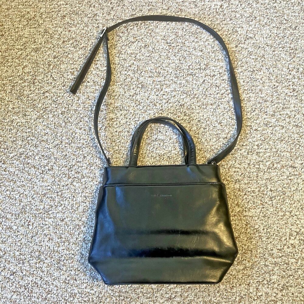 Sag Harbor Black Crossbody Bag Purse Convertible Handbag Capsule Minimalist Feet